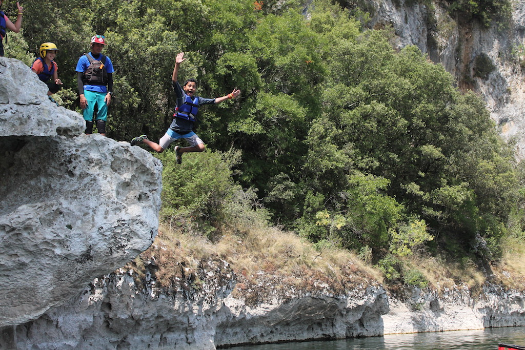 Village Camps International Summer Camp Ard&egrave;che, France 2019-07-26 https://www.villagecamps.com/journals_admin/images/2232-1568-RockJump2 copy.jpg